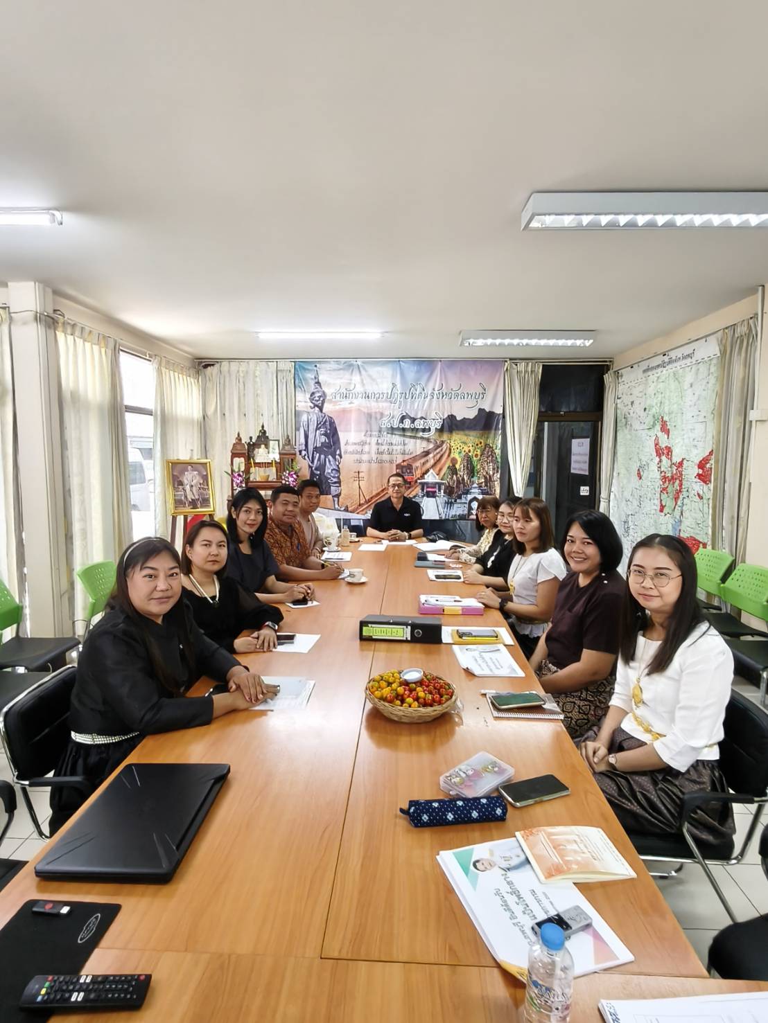 title - ผู้ตรวจราชการ ส.ป.ก. ประชุมตรวจติดตามความก้าวหน้าผลการดำเนินงานตามแผนการตรวจราชการ ประจำปีงบประมาณ พ.ศ. 2569 รอบที่ 1 เขตตรวจราชการที่ 1 จังหวัดลพบุรี